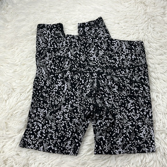 Lululemon In Movement 7/8 Tight *Everlux 25" Chirasu Black - Picture 5 of 6